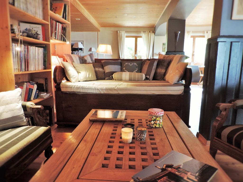 La Demeure Des Elfes Bed & Breakfast Albinen Dış mekan fotoğraf