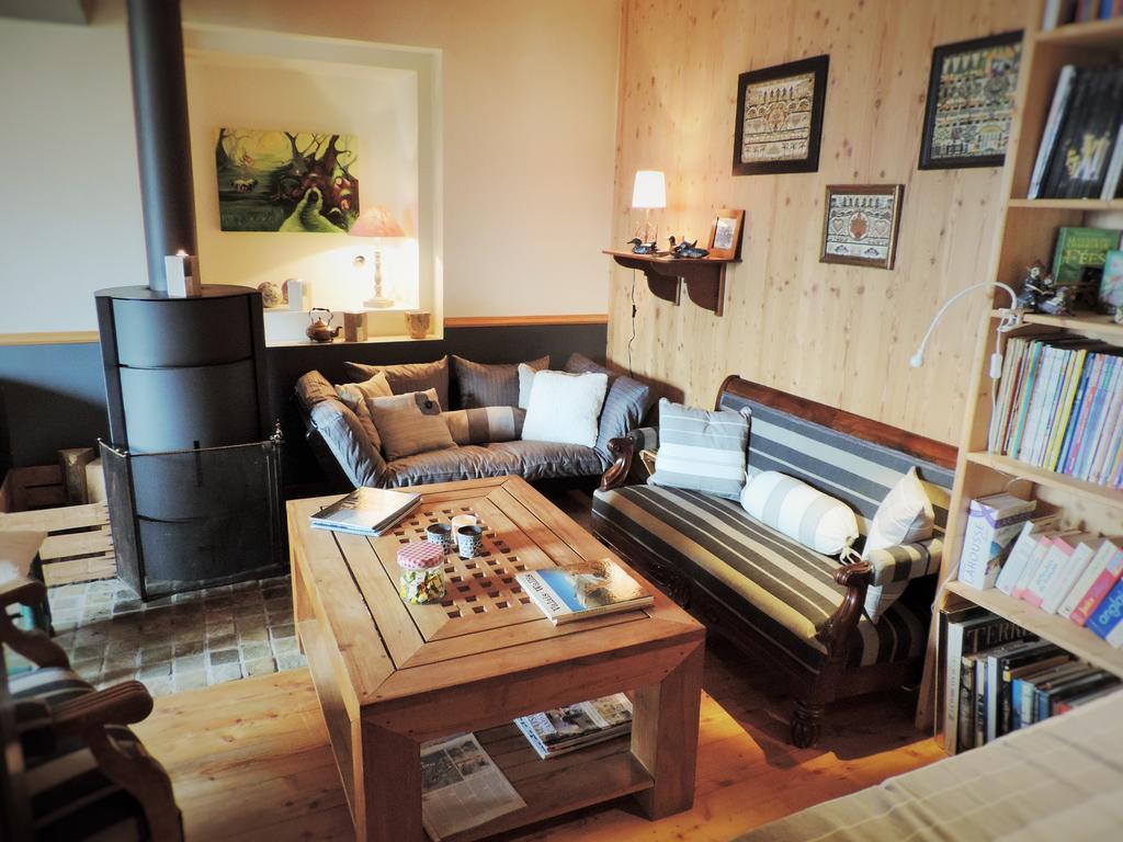 La Demeure Des Elfes Bed & Breakfast Albinen Dış mekan fotoğraf
