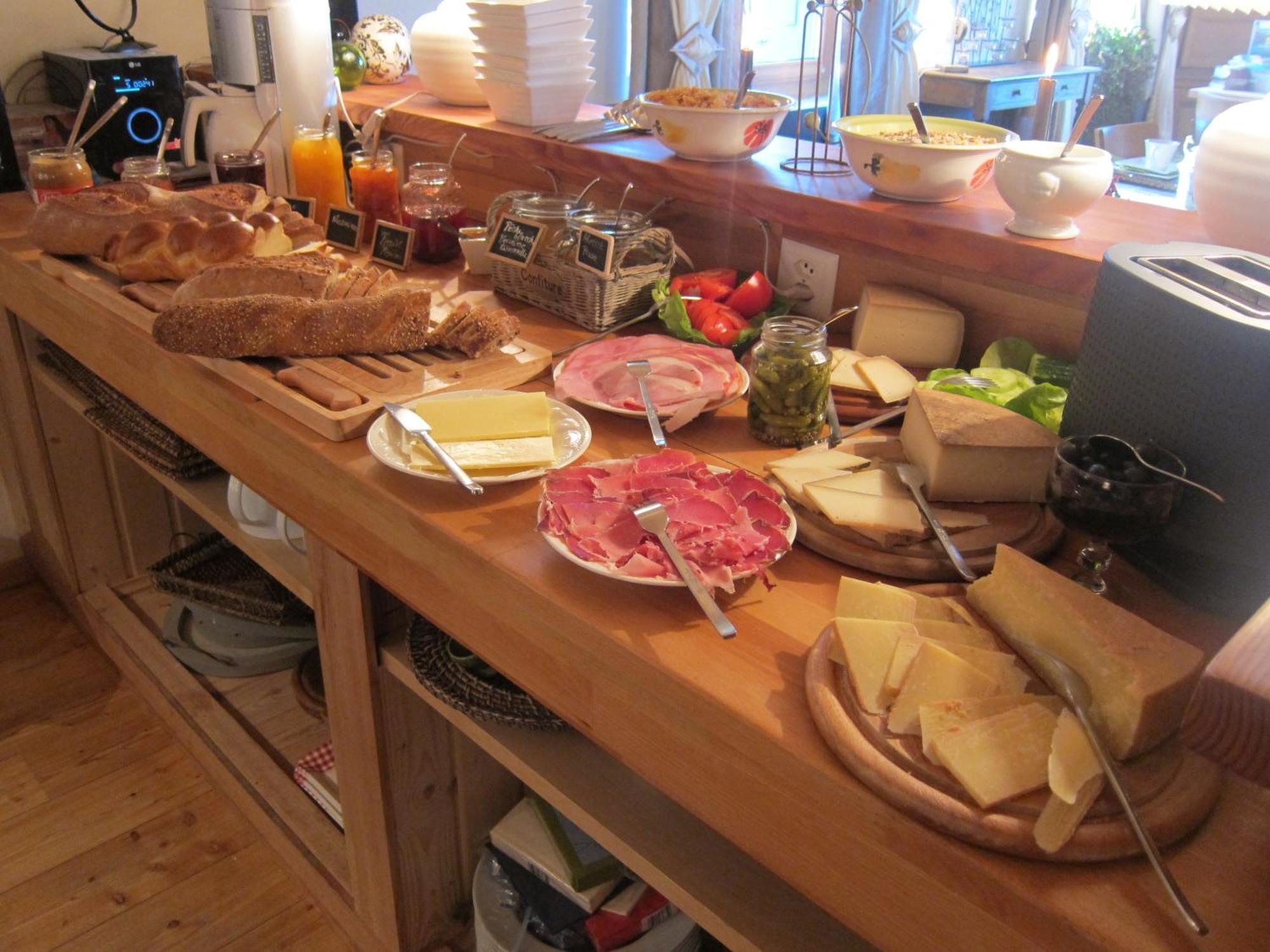 La Demeure Des Elfes Bed & Breakfast Albinen Dış mekan fotoğraf